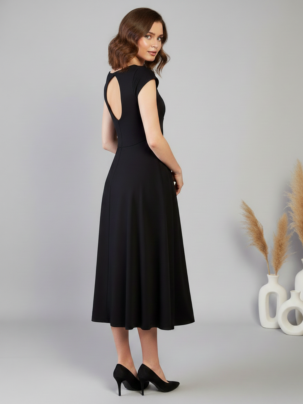 Stretchable Backless Midi Dress